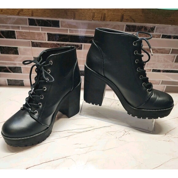 Divided H&M Boots Women 8.5 Punk Biker Hgh Block Heel Black Lace Up Y2K 90 Style - Picture 1 of 7